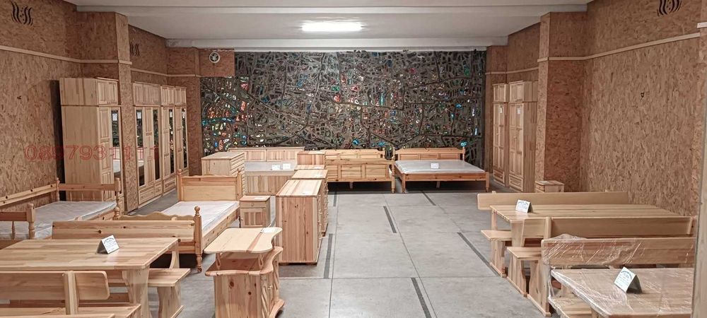 Продава магазин топ локация център Ямбол