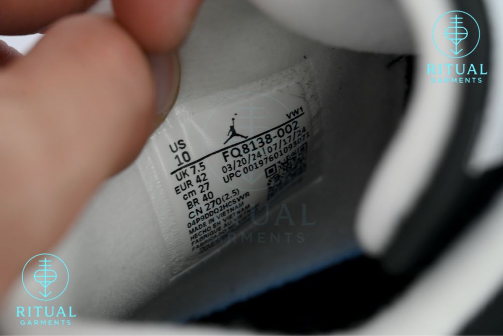 Jordan 4 Retro Fear