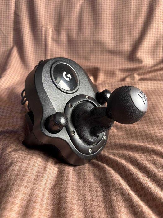 Руль Logitech G29 + педали + КПП Driving Force Shifter (PS5/PS4/ПК)