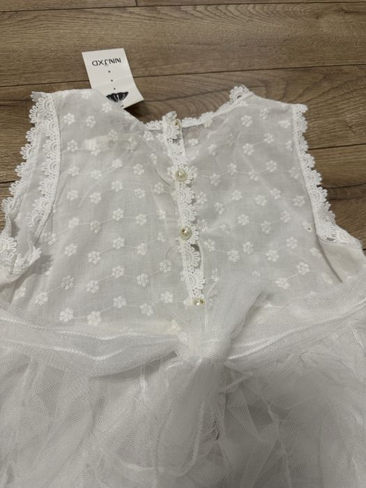 Белое платье на девочку