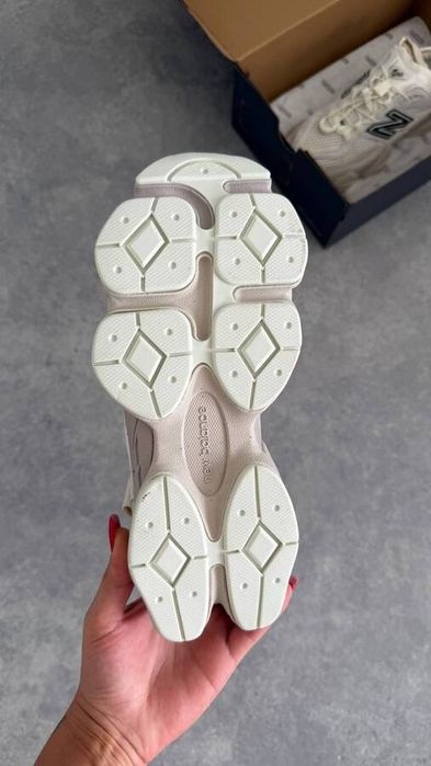 Дамски летни маратонки New Balance 9060, в 4 цвята