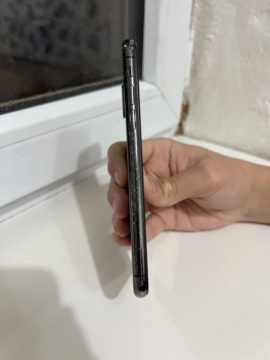 iPhone X в хорошем состоянии
