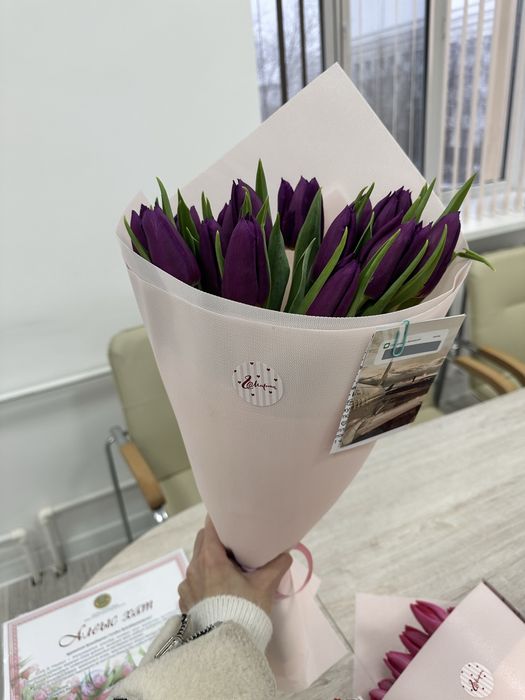 Тюльпаны с оформлением