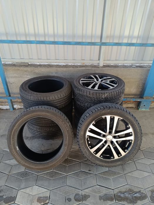 Продам Шины R17  с дисками зима/лето