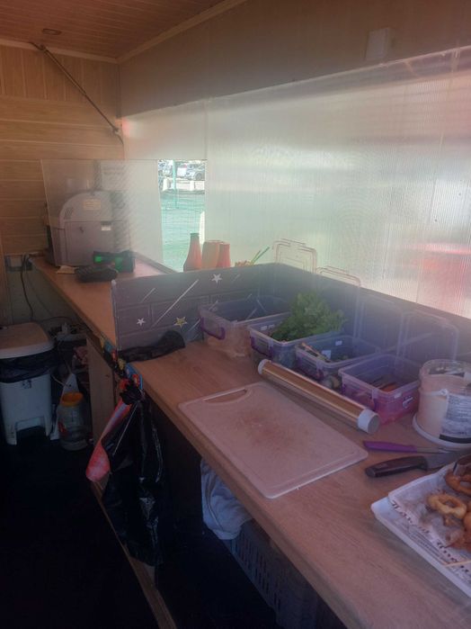 Кемпер за бързо хранене