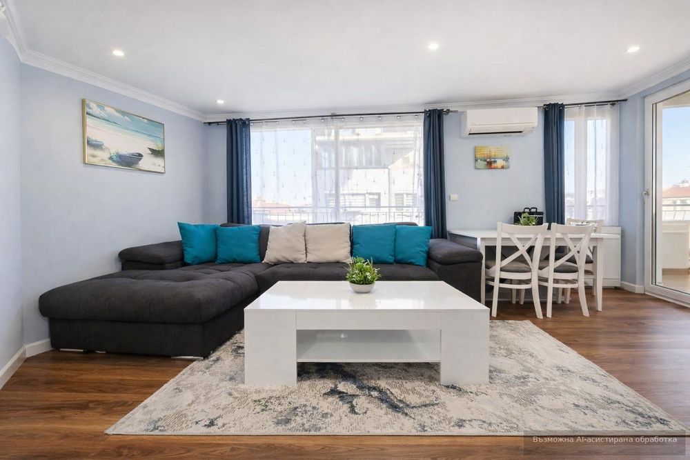 Тристаен апартамент в ТОП Център