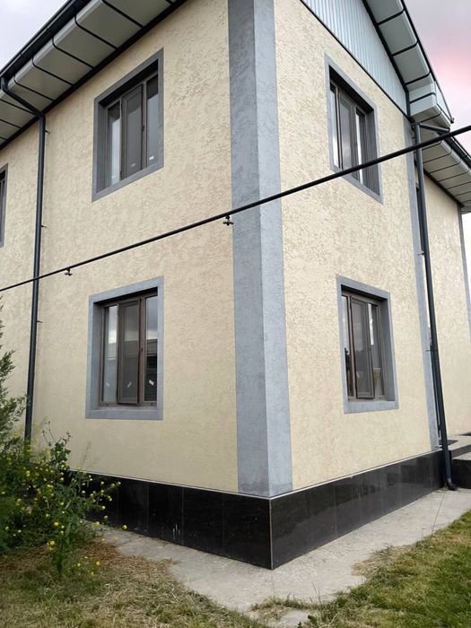 Уй сотилади янги узбекистон боги олдида