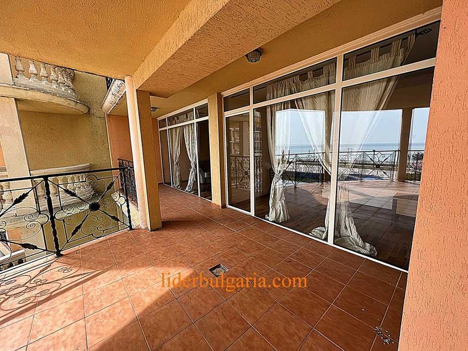 Продава се Двустаен апартамент в к.к. Елените - 92 кв.м за 755 €/кв.м - Снимка #1