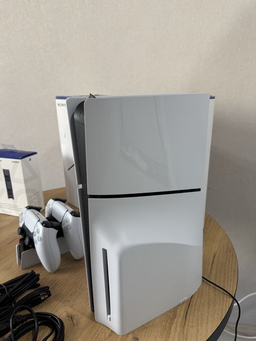Playstation 5 slim 1TB