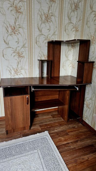 Компьютерный  стол