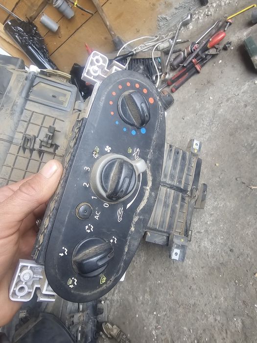 Panou comanda clima AC Dacia Logan MCV 2009