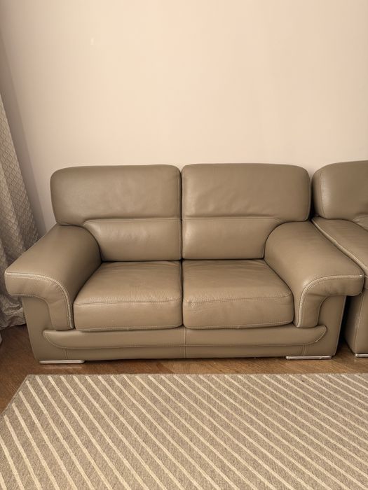 Продам кожаный диван