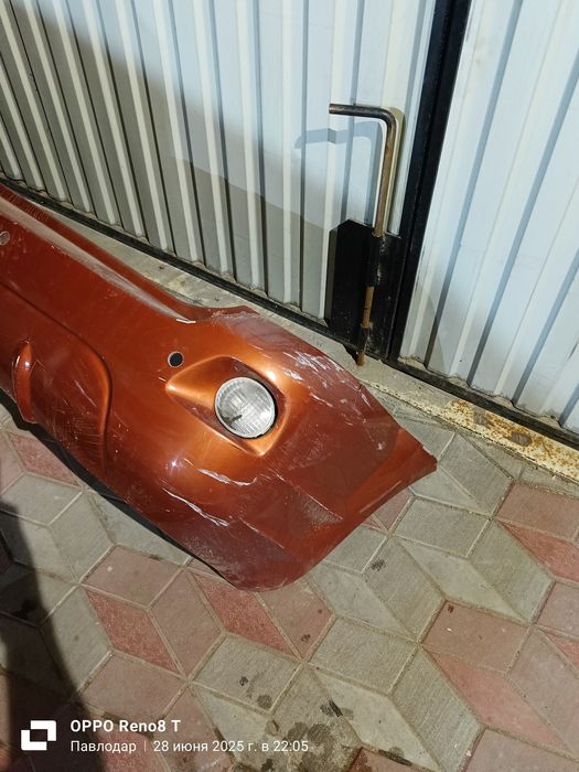 Бампер понтиак Вибе