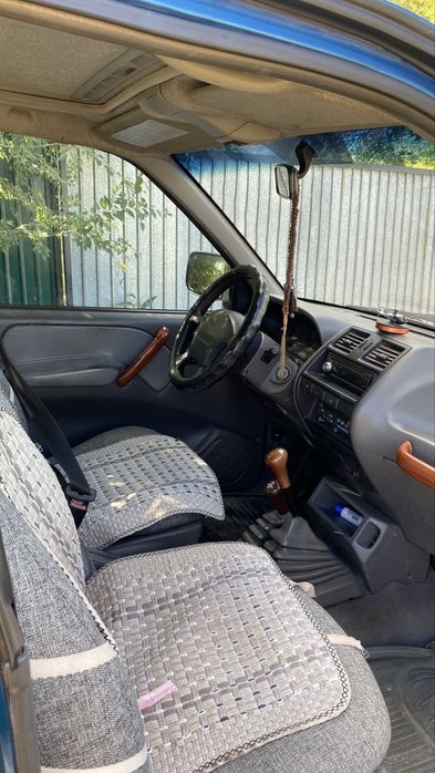 Продам машину  Ford Maverick 1996 г