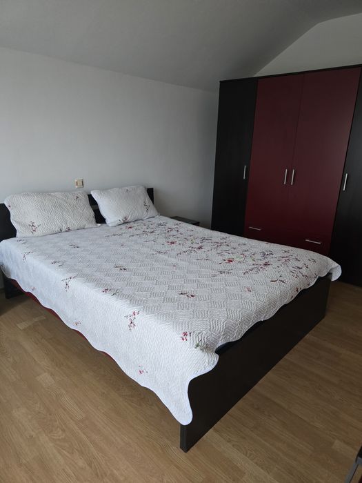 Închiriez casă P +M