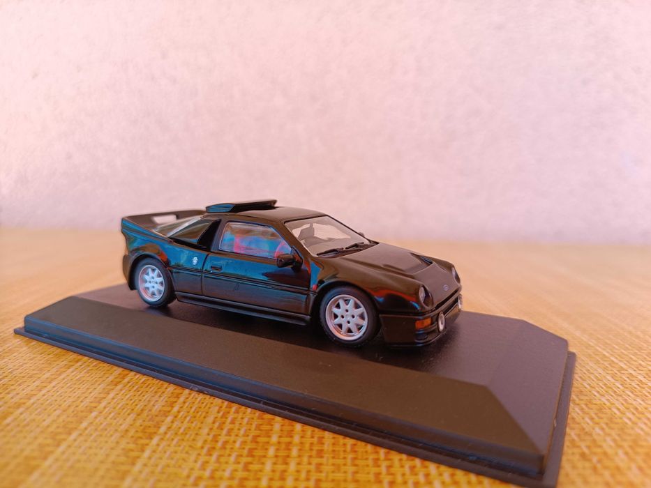 Колекционерски модел 1:43 Minichamps - Ford RS200