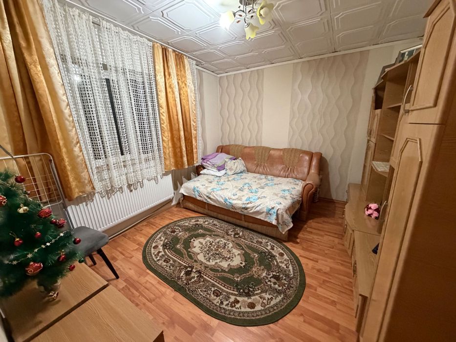 Vând apartament 3 camere