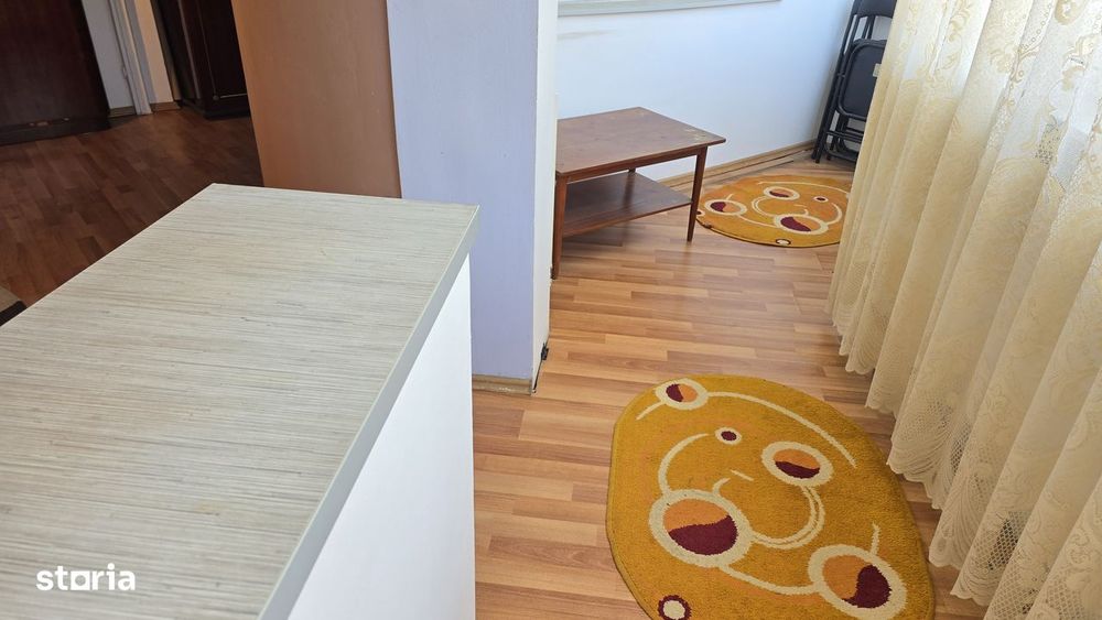 Vand apartament 4 camere Deva,  Decebal (Cuza Voda, Catedrala), et. 2,