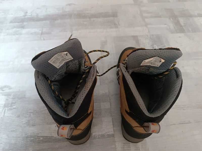 Bocanci drumetie impermeabili Garmont Nebraska membrana Gore-tex