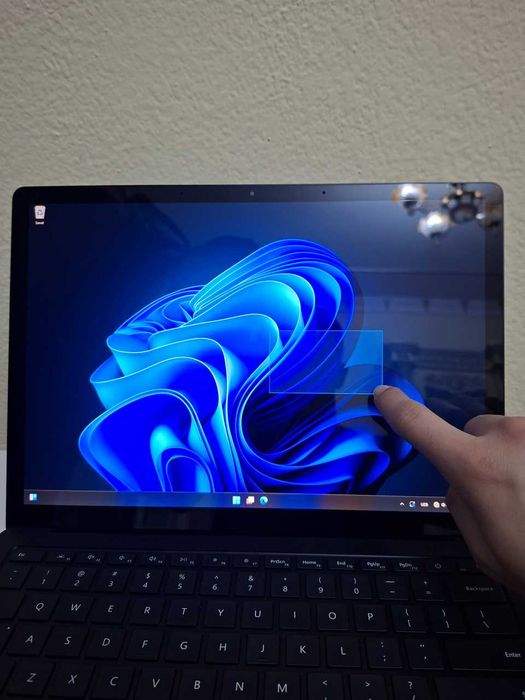 Microsoft SURFACE laptop i7-1065G7 16/256 (sensor)