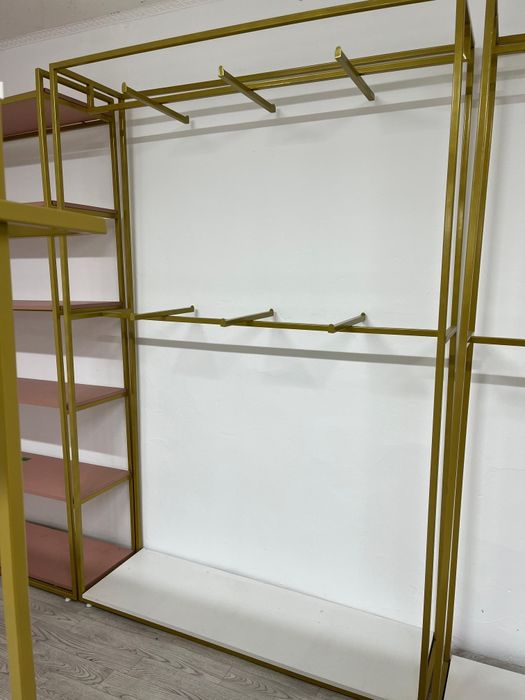 ПродаетсЯ  Стеллаж для вещей