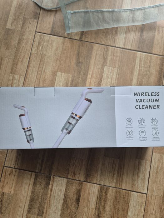 Aspirator fără fir