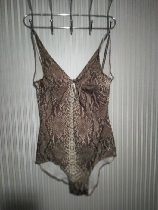 Купальник женский  слитный