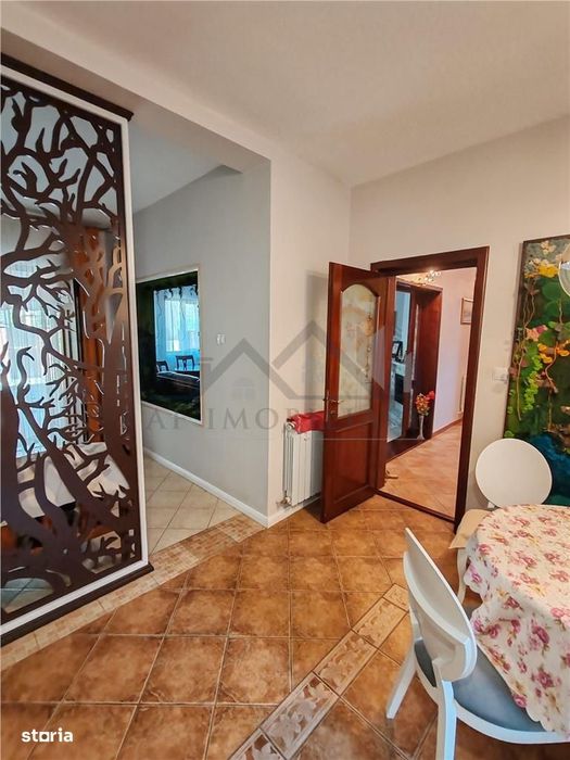 Tatarasi  str. Stejar  Vila Lux 200mp anul 2010 teren 426mp