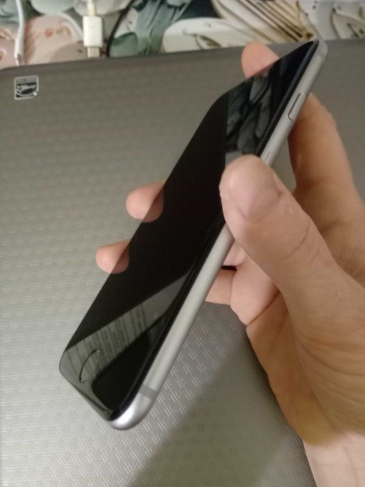 iPhone 6 в отличном состоянии