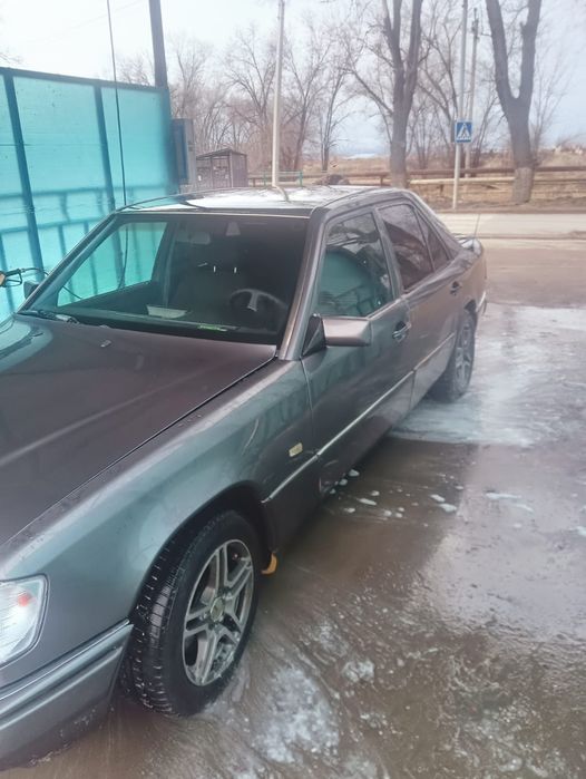 Продам мерс Е280