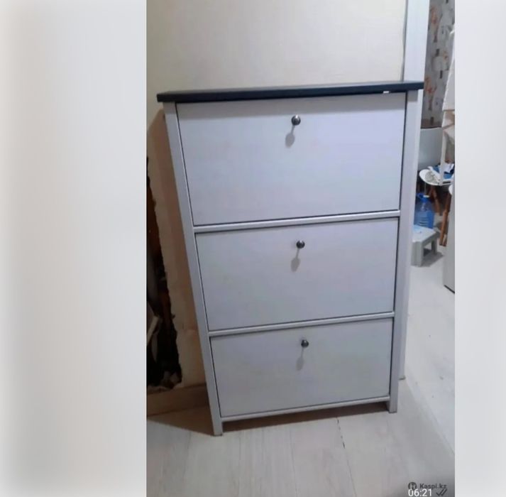 Срочно  продаю  камод  для обуви