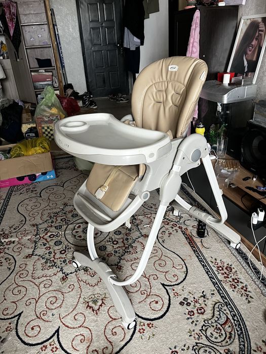 Детский стульчик для кормления