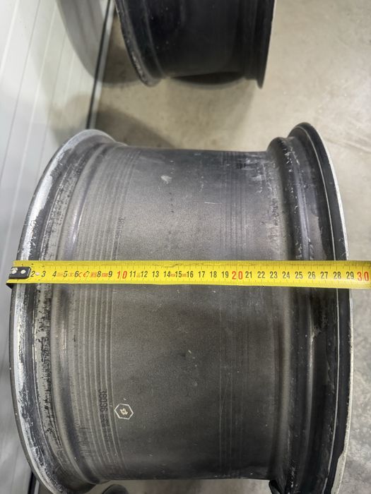 Vand jante de mercedes AMG pe 19