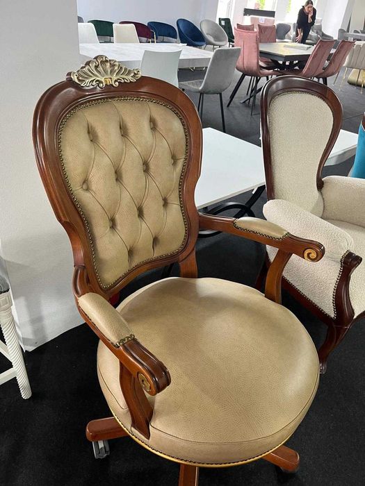 Scaun de birou/Baroc!