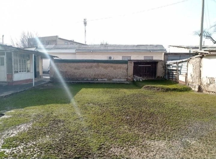 Anorzor Mahallada 7. 9 sotx yer srochna sotiladi