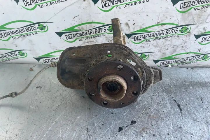 Fuzeta fata stanga GM 93328787 Opel Astra 2007