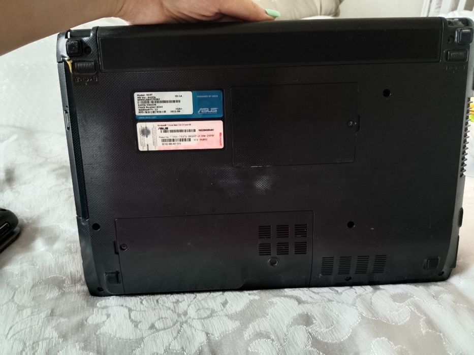 Продам два ноутбука на запчасти