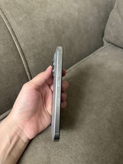 Продам iphone 15 pro