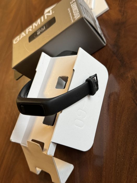 фитнес-часы Garmin Vivosmart 5