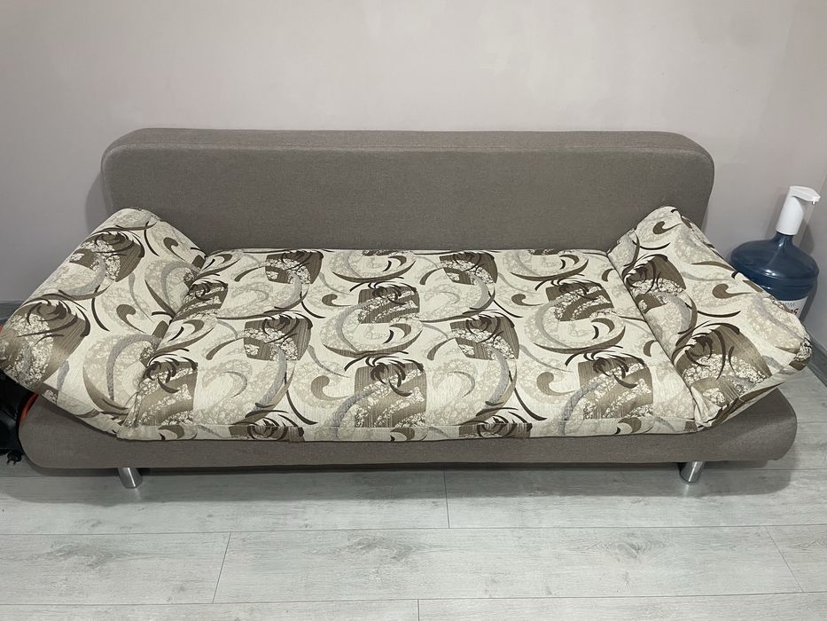 Срочно продам диван раскладной