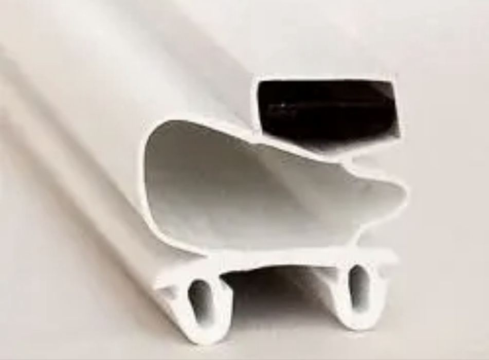 Продам уплотнители на холодильные столы