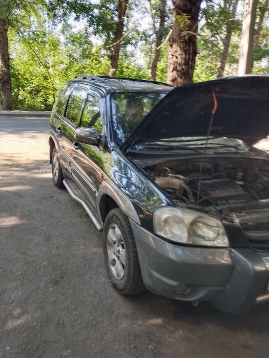 Продам Mazda Tribute V6 с полным приводом.
