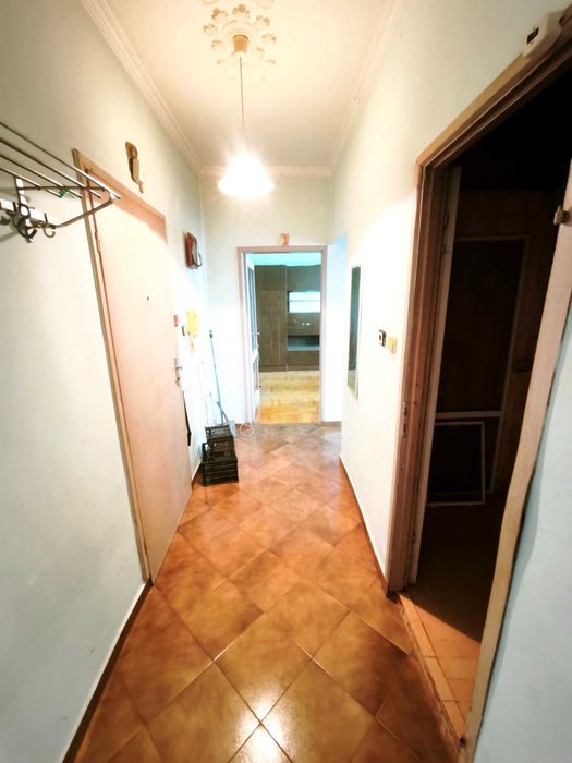Продавам двустаен апартамент в гр. Перник кв. Димова махала