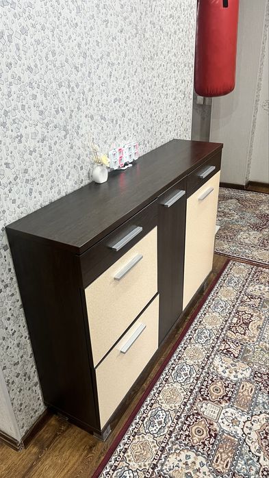 Шкаф в прихожую с комодом