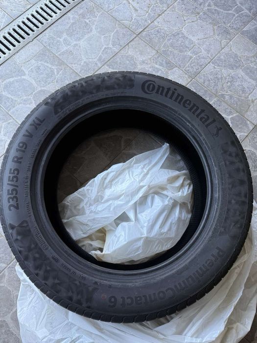 4 бр. 235/55/19 Continental гуми
