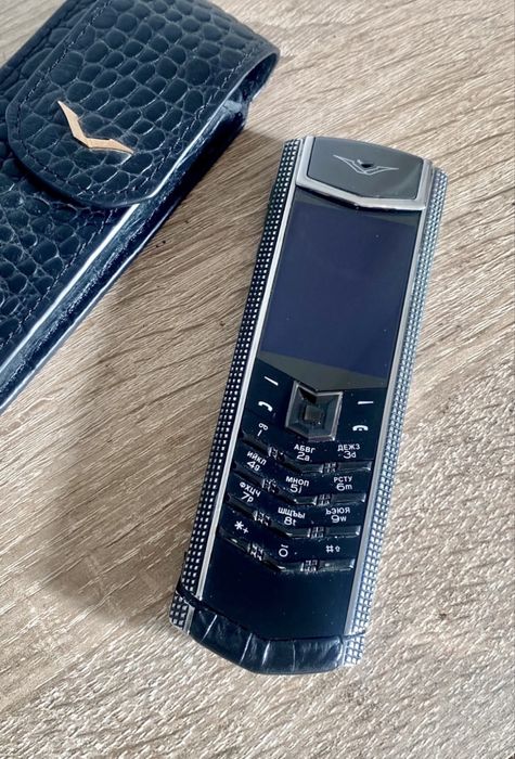 Vertu Signature S