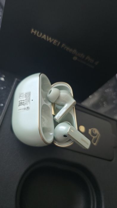 Vând Căști Huawei FreeBuds Pro 4 –Eucalyptus Green (Verde)