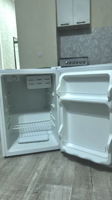 СРОЧНОПродается мини холодильник.