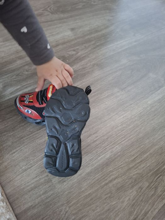 Adidasi skechers masura 21