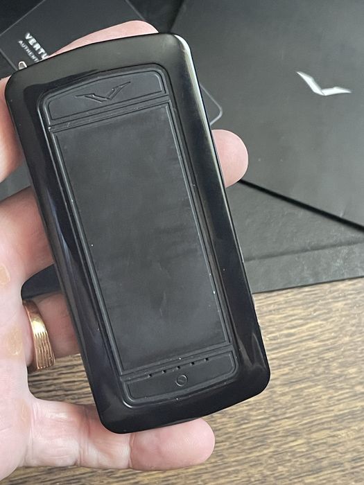 VERTU Constellation T. Обмен